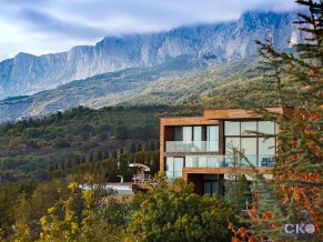 Mriya Resort and Spa