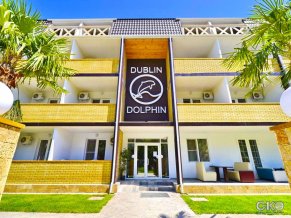 Дублин и Дельфин отель