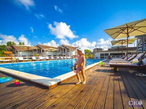 У моря отель