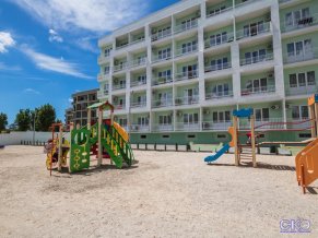 Лазурный берег парк-отель