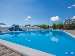 Лазурный берег парк-отель