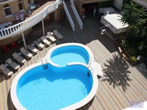 Дженифер отель