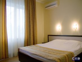 Дженифер отель