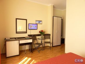 Дженифер отель