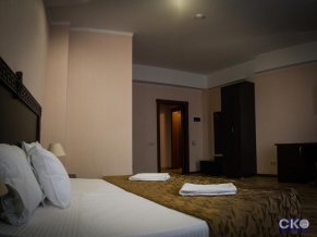 Luxury House отель