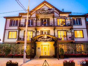 Бонжур отель