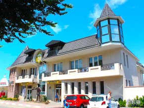 Дельмонт отель