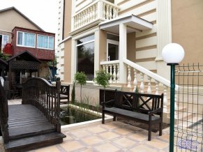 Rest Royally отель