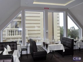 Rest Royally отель