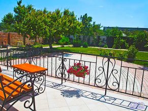 Travel House Гостевой дом
