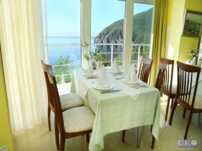 Маджестик отель