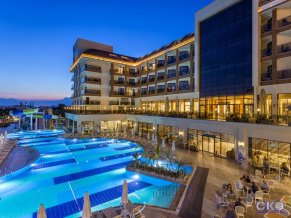 Glamour Resort and SPA