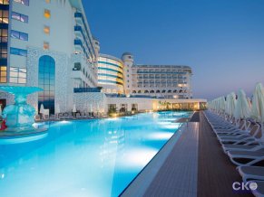 Water Side Resort and Spa