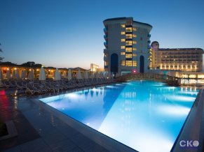 Water Side Resort and Spa