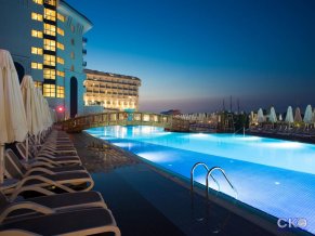 Water Side Resort and Spa