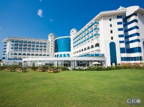 Water Side Resort and Spa