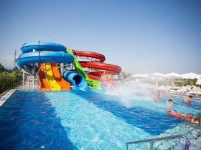 Water Side Resort and Spa