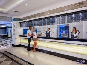 Karmir Resort and Spa