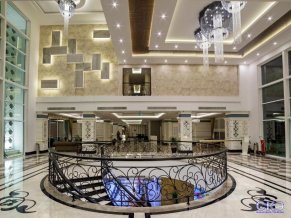 Karmir Resort and Spa