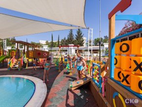 Karmir Resort and Spa