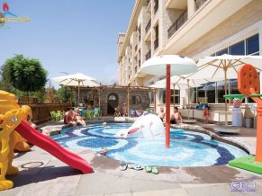 Crystal De Luxe Resort and Spa