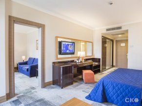 Maritim Pine Beach Resort