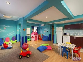 Maritim Pine Beach Resort