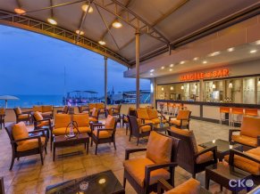 Maritim Pine Beach Resort