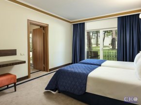 Maritim Pine Beach Resort