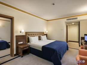 Maritim Pine Beach Resort