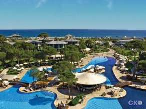 Calista Luxury Resort