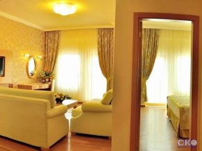 Cesars Temple De Luxe