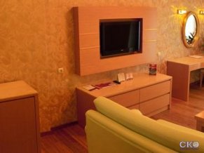 Cesars Temple De Luxe