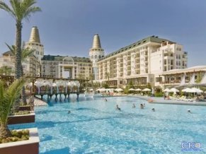 Delphin Diva Premiere