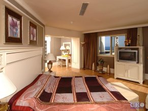 Delphin Diva Premiere