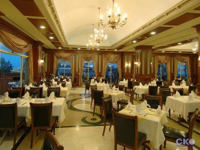 Delphin Diva Premiere