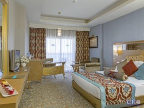 Royal Holiday Palace