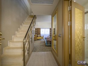 Royal Holiday Palace