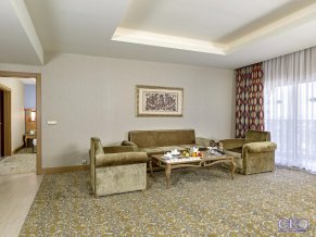 Royal Holiday Palace