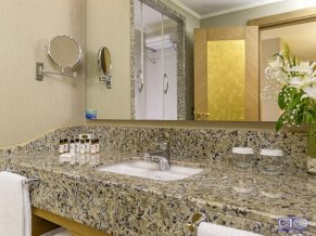 Royal Holiday Palace