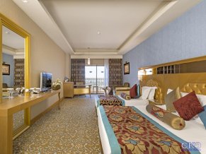 Royal Holiday Palace