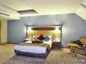 Royal Holiday Palace