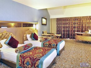 Royal Holiday Palace