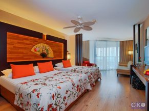 Limak Lara De Luxe Hotel