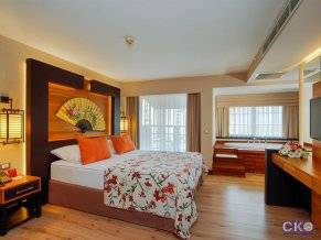 Limak Lara De Luxe Hotel