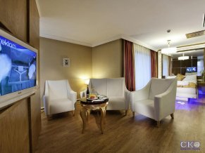 Granada Luxury Okurcalar