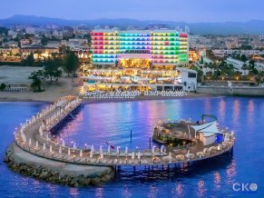 Azura Deluxe Resort and Spa