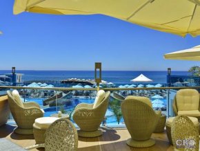 Azura Deluxe Resort and Spa