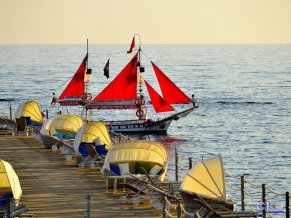 Azura Deluxe Resort and Spa