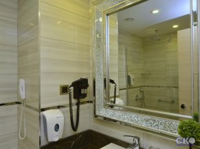 Azura Deluxe Resort and Spa